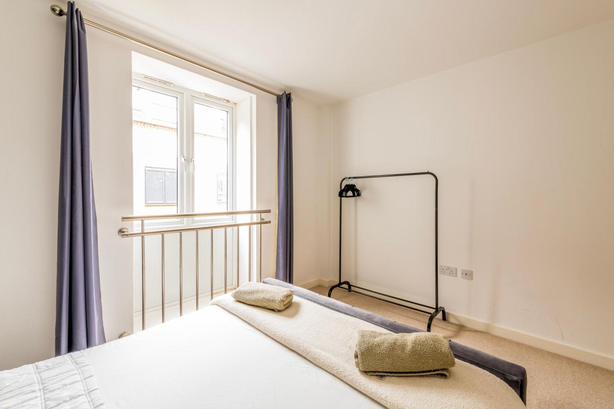 Apartment Contemporary Abbey Yard By Prescott Abingdon-on-Thames